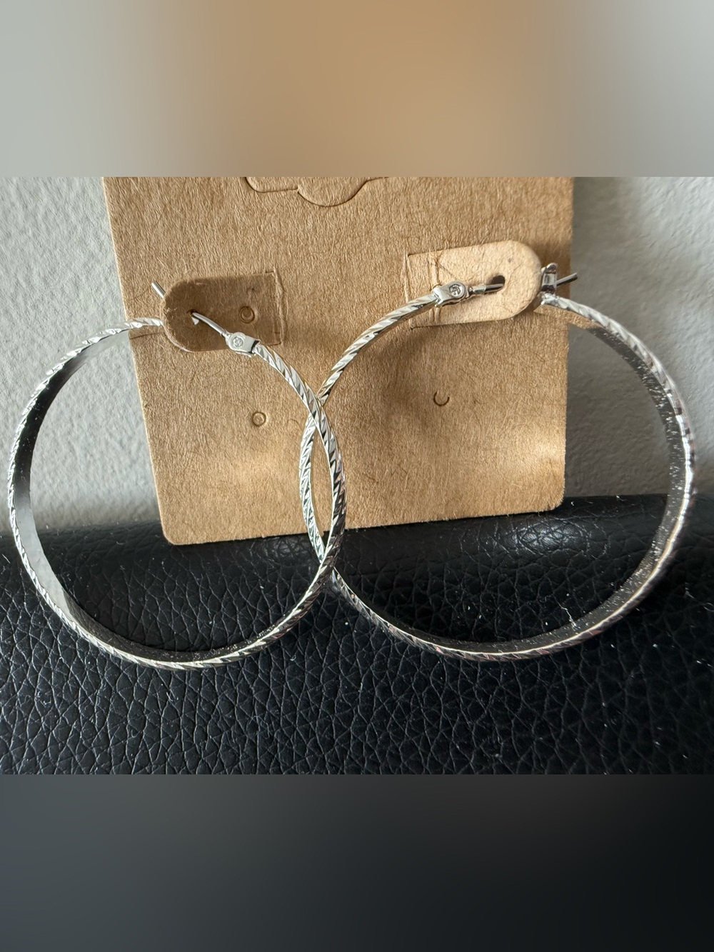 Source Unknown Silver Textured Twisted Hoop Earrings - Picture 6 of 10
